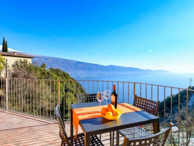 Holiday apartment Orange House in Tignale - Holiday apartment