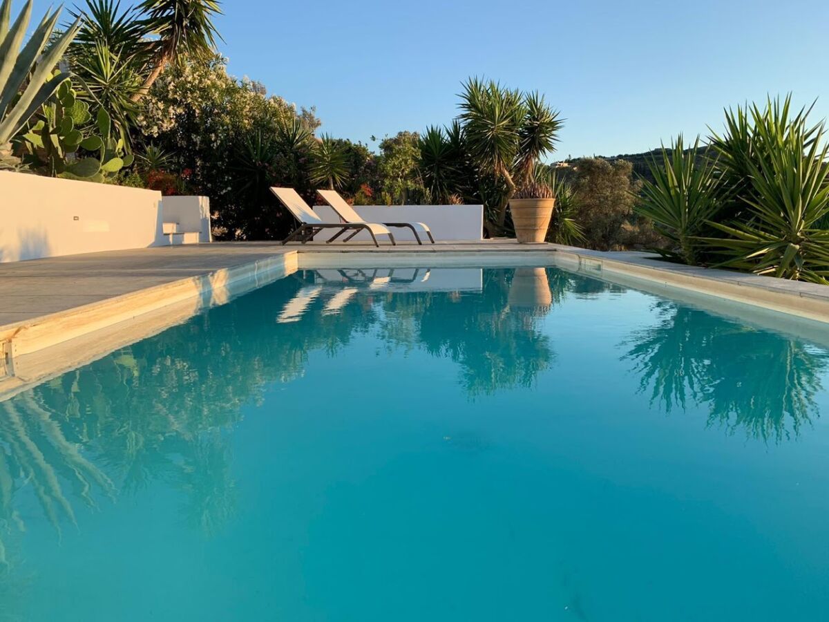 Holiday house Villa Karpousi