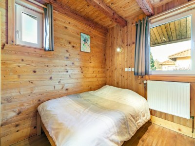 Chalet Chalet in Harreberg with Garden Views - Features photo 28