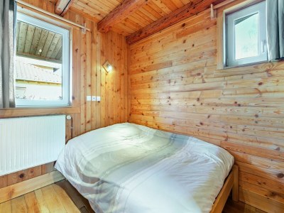 Chalet Chalet in Harreberg with Garden Views - Features photo 29