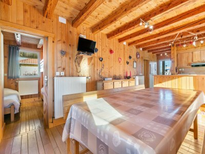 Chalet Chalet in Harreberg with Garden Views - Features photo 35