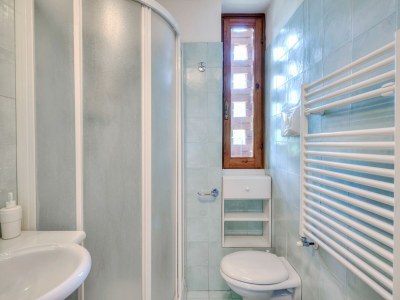 Apartment A Vineyard Apartment Retreat - Features photo 14