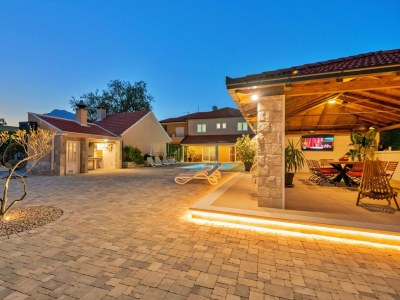 Villa Zara with heated hydro-massage pool - Outdoor photo 2