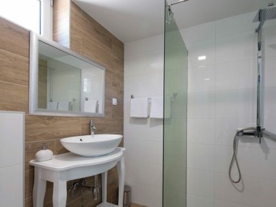 Villa Zara with heated hydro-massage pool - Features photo 27