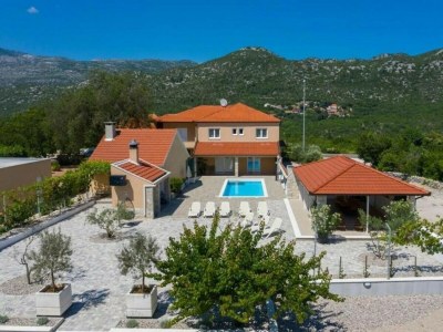 Villa Zara with heated hydro-massage pool - Features photo 34