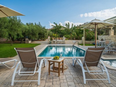 Villa in Kamilari - Outdoor photo 2