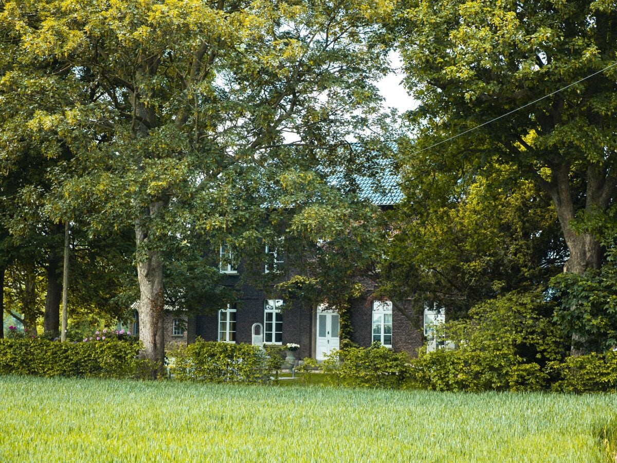 Holiday house Gutshaus Kleine Gönn - Outdoor photo 3