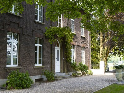 Holiday house Gutshaus Kleine Gönn - Outdoor photo 2