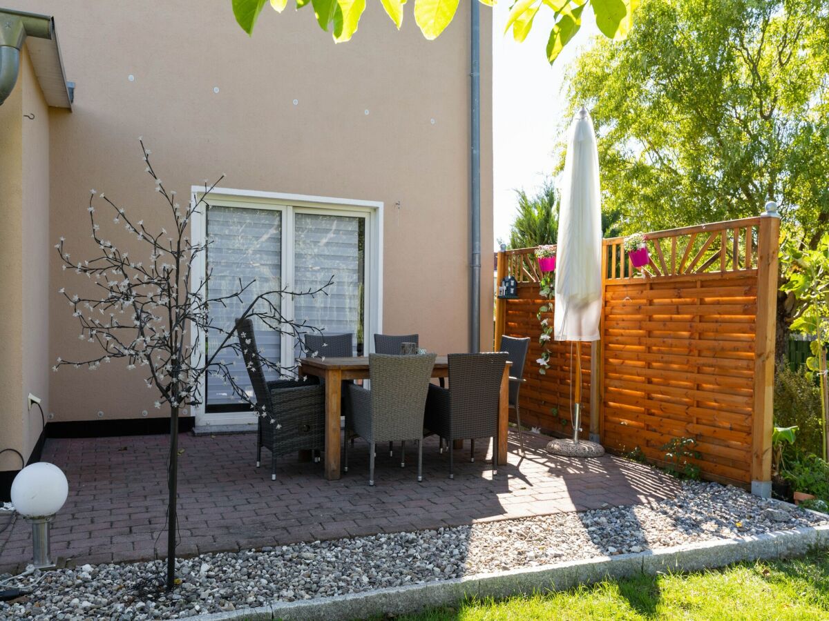 Holiday house Spacious Family Haven in Kröpelin - Outdoor photo 5