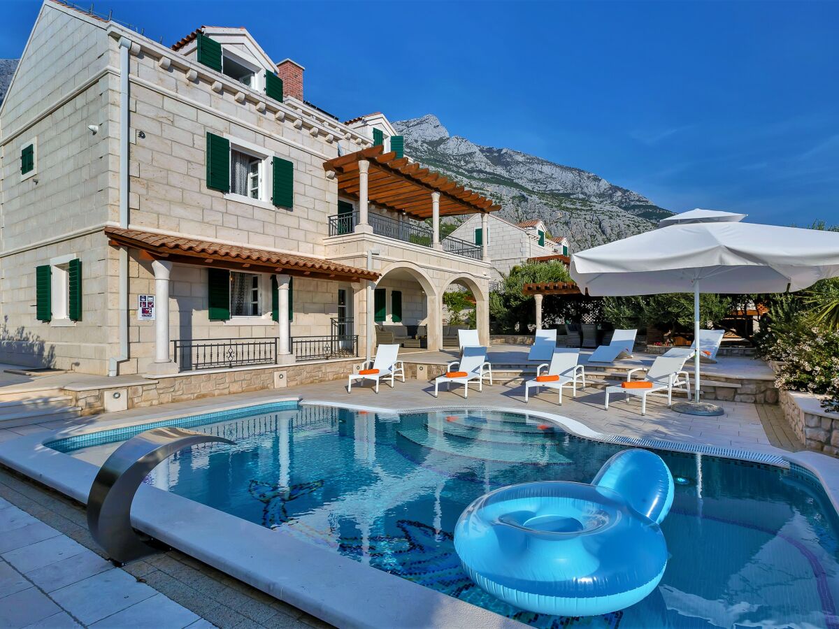 Villa Villa Petra with pool - Outdoor photo 4