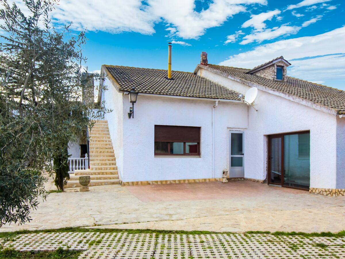 Villa Villa in Villamuriel mit Pool und Grill - Outdoor photo 2