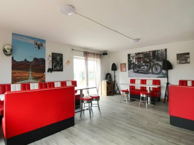 Villa Villa in Villamuriel mit Pool und Grill - Features photo 32