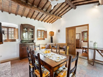 Holiday house Elegant 2-Bedroom Holiday Home in Tuscan. - Features photo 10