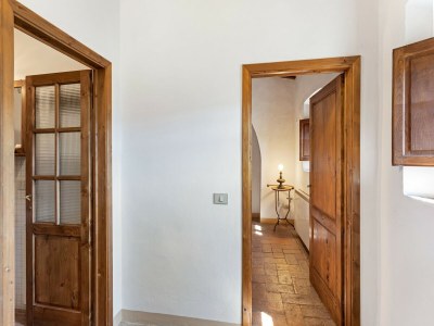 Holiday house Elegant 2-Bedroom Holiday Home in Tuscan. - Features photo 14