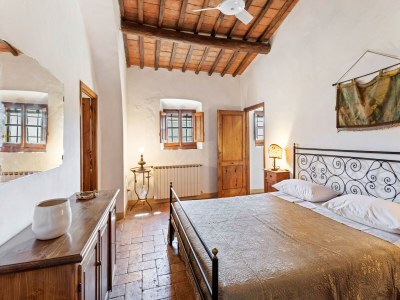 Holiday house Elegant 2-Bedroom Holiday Home in Tuscan. - Features photo 27