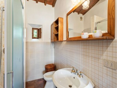 Holiday house Elegant 2-Bedroom Holiday Home in Tuscan. - Features photo 29