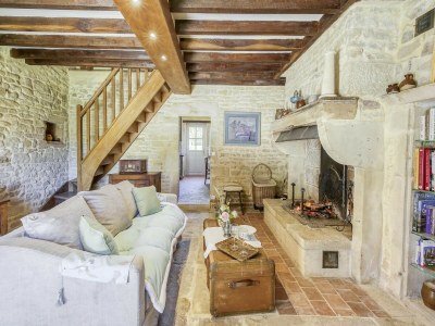 Farmhouse Farmhouse in Talon with Scenic Views - Features photo 9