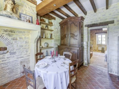 Farmhouse Farmhouse in Talon with Scenic Views - Features photo 10