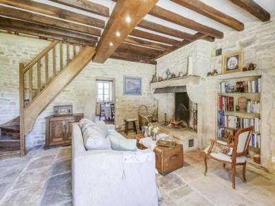 Farmhouse Farmhouse in Talon with Scenic Views - Features photo 21