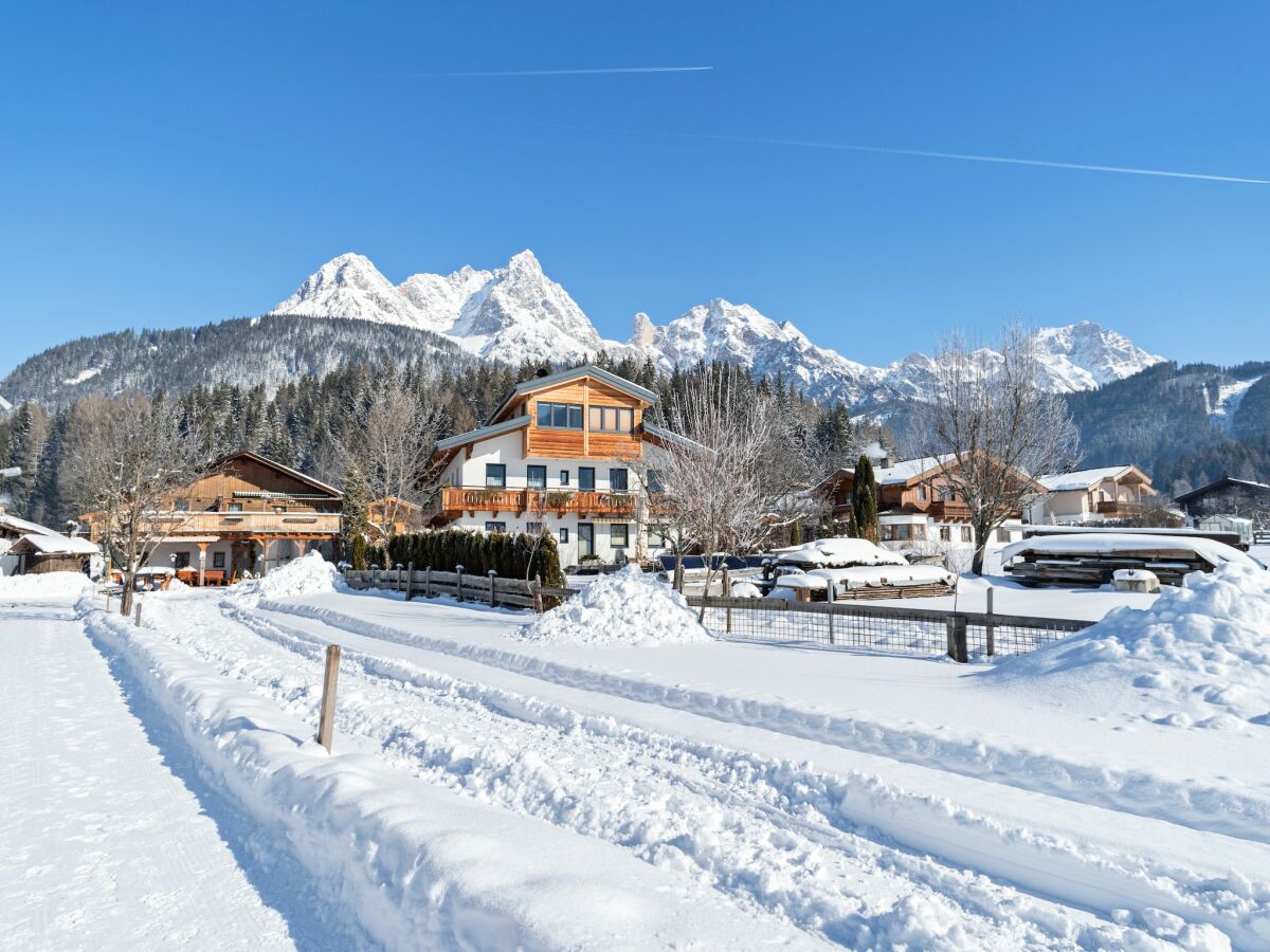 Apartment Apartment in Saalfelden near Ski Slopes - Outdoor photo 3