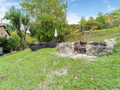 Holiday house Apartment with swimming pool near the forest - Outdoor photo 15
