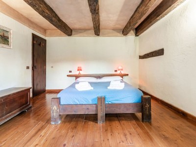 Holiday house Apartment with swimming pool near the forest - Features photo 28