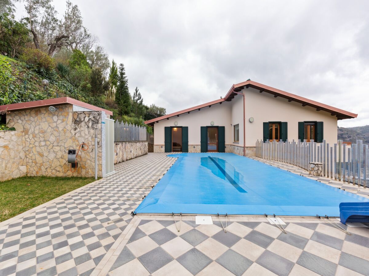 Villa Villa in San Mango mit Pool und Whirlpool - Outdoor photo 2