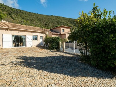 Villa Villa in Montouliers mit privatem Pool in Hérault - Villa