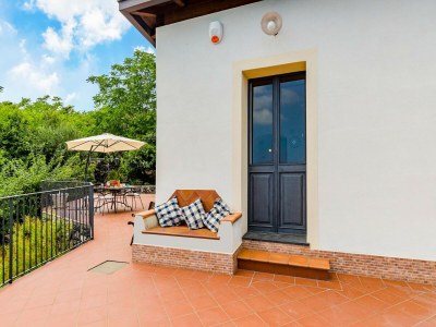 Villa Villa with pool and panoramic surroundings - Outdoor photo 4