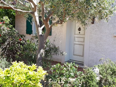 Holiday house Sunny villa with roof terrace - Outdoor photo 2