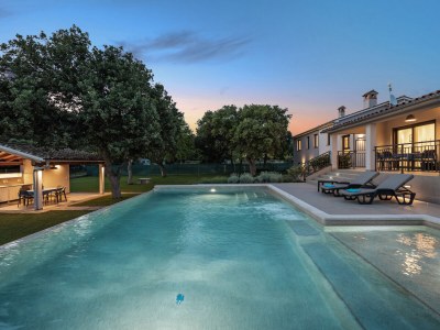 Villa Monte Uliveto in Pula - Villa