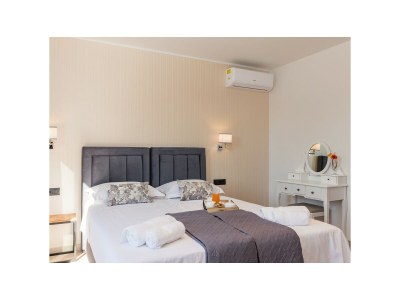 Villa Munat - Features photo 33