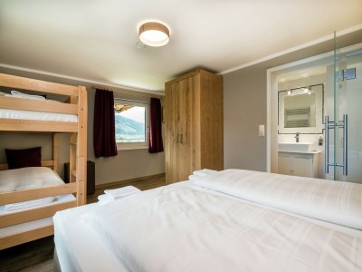 Chalet Chalet in Bruck near Zell am See Ski Slopes - Features photo 16