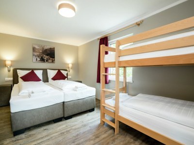 Chalet Chalet in Bruck near Zell am See Ski Slopes - Features photo 25