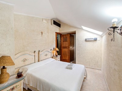 Cottage Geschmackvolles Herrenhaus in Morano Calabro mit Balkon - Features photo 21