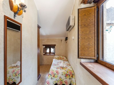 Cottage Geschmackvolles Herrenhaus in Morano Calabro mit Balkon - Features photo 23