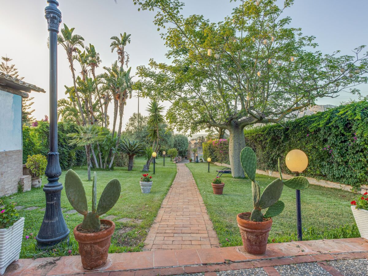 Villa Villa in Partinico nahe Strand - Outdoor photo 5