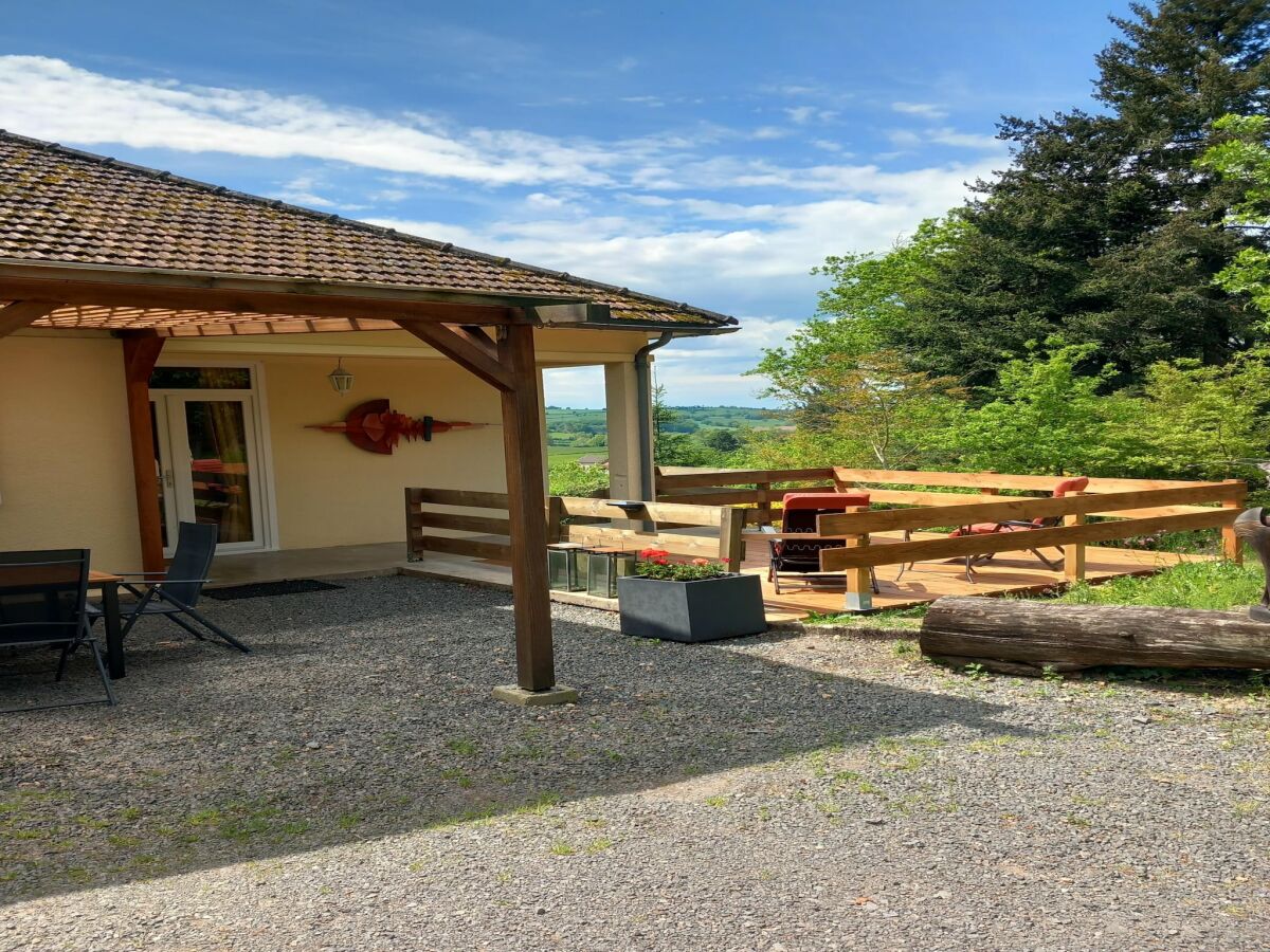 Holiday house Burgundy Poolside Getaway - Outdoor photo 2