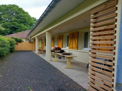 Holiday house Burgundy Poolside Getaway - Outdoor photo 10