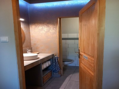 Holiday house Burgundy Poolside Getaway - Features photo 23