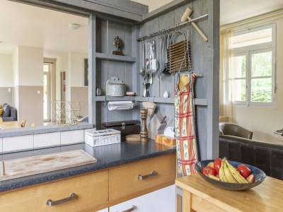 Holiday house Burgundy Poolside Getaway - Features photo 29