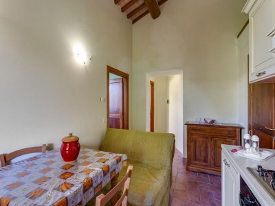 Apartment Cozy Stay with Scenic Views - Features photo 29