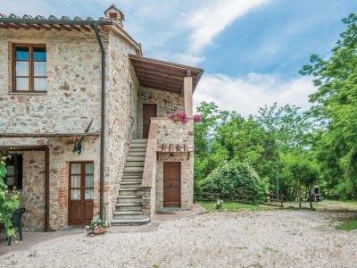 Apartment Tuscan Escape for Families in Casole d'Elsa - Apartment