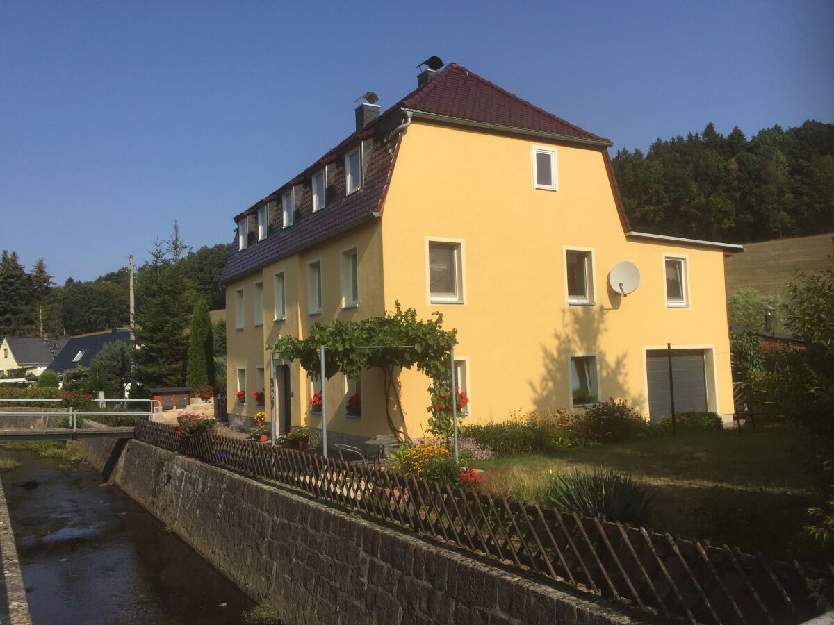 Holiday apartment "Am Holundergrund" - Outdoor photo 2