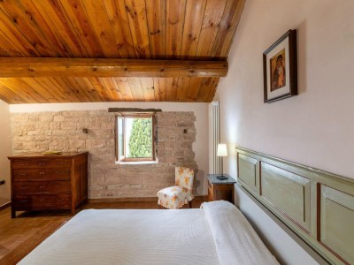 Holiday house Apartment in a CountryHouse with pool - Features photo 27