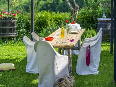 Villa Ruhige Villa, friedliche Pergola - Features photo 9