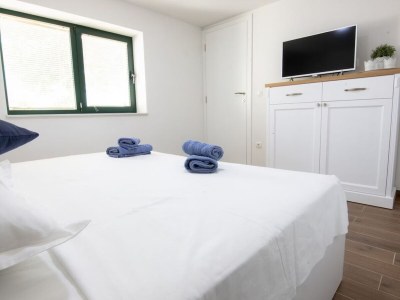 Villa Villa Dvori Stipanovi with heated Pool and Jacuzzi - Features photo 40