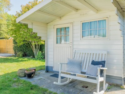 Holiday apartment Bongerd 17 - Outdoor photo 6