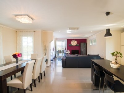 Villa Land - Features photo 15