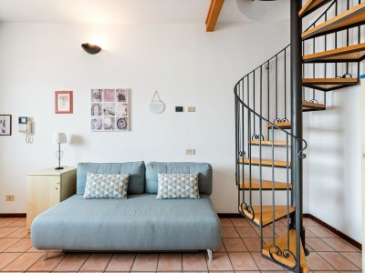 Cottage Apartment in Oggebbio with Sea View Terrace - Features photo 16